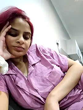 Snapshot of DirtySnowball69 chatting on 10/10/25, 05:45 DirtySnowball69 online show from 10/10/25, 05:45