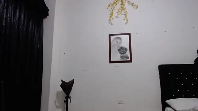 venuz mendoza20 online show from 09/25/25, 02:21