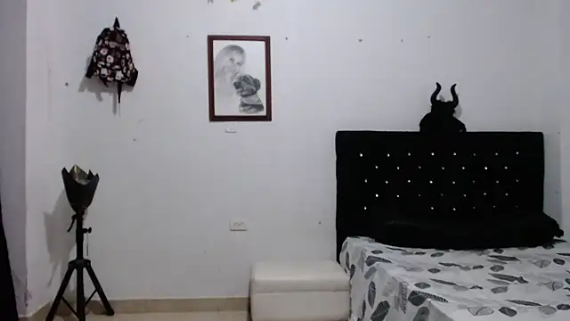 venuz mendoza20 online show from 10/30/25, 01:34