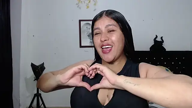 venuz mendoza20 online show from 11/05/25, 01:33