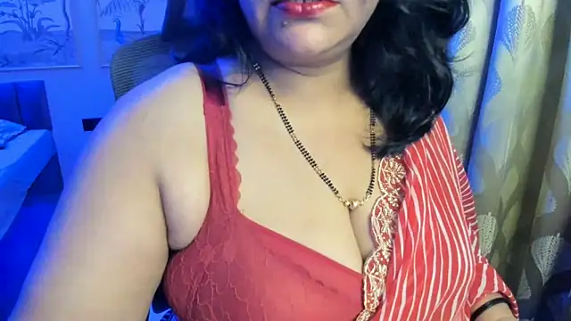 Snapshot of tarivishu23 chatting on 05/25/26, 01:33 tarivishu23 online show from 05/25/26, 01:33