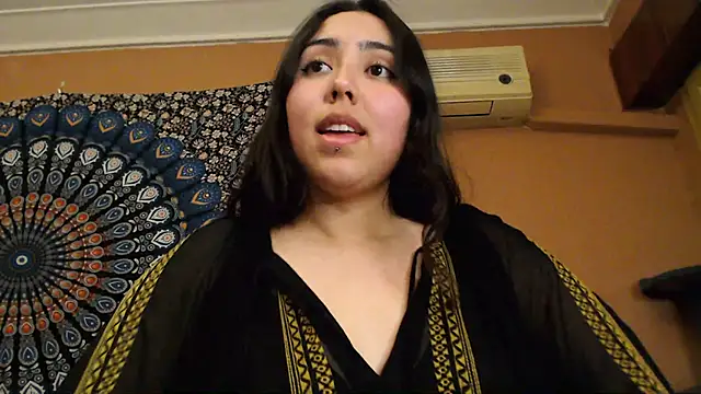 Snapshot of IntimateTales chatting on 01/17/25, 05:19 IntimateTales online show from 01/17/25, 05:19