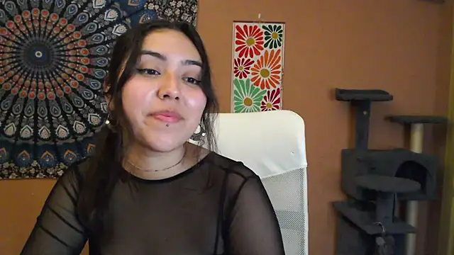 Snapshot of IntimateTales chatting on 02/24/25, 08:14 IntimateTales online show from 02/24/25, 08:14