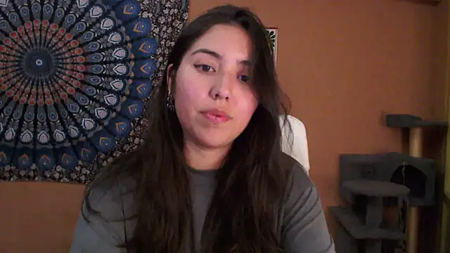 Snapshot of IntimateTales chatting on 09/25/25, 09:07 IntimateTales online show from 09/25/25, 09:07