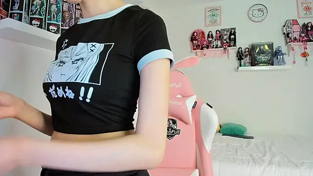 Snapshot of cherrycute chatting on 12/04/24, 01:14 cherrycute online show from 12/04/24, 01:14