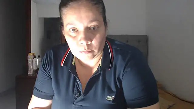 Snapshot of tiffany_horny_1 chatting on 03/09/25, 06:17 tiffany horny 1 online show from 03/09/25, 06:17