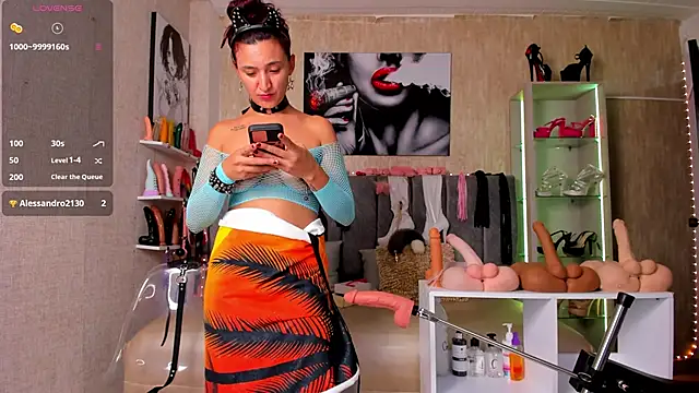 Snapshot of deepthroatlatina chatting on 02/24/25, 07:11 deepthroatlatina online show from 02/24/25, 07:11