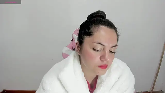 Anal Milky Momma online show from 01/16/25, 10:44