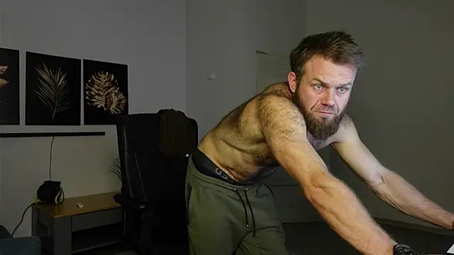 Snapshot of Tommy_Burnz chatting on 11/17/25, 06:14 Tommy Burnz online show from 11/17/25, 06:14