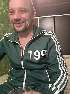 DanielOhCool online show from 01/27/25, 05:58