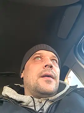 DanielOhCool online show from 02/21/25, 02:16