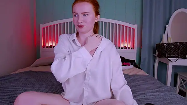 GingerArin online show from 11/10/25, 01:43