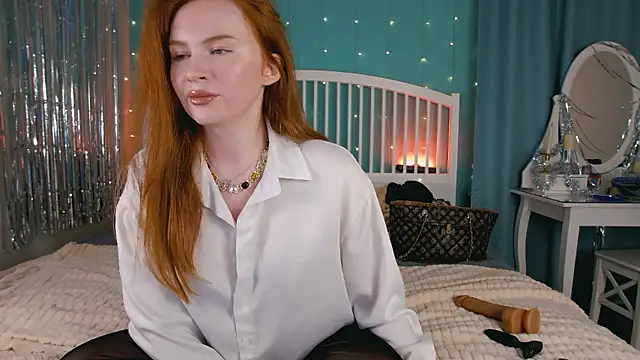 Snapshot of GingerArin chatting on 01/10/26, 10:50 GingerArin online show from 01/10/26, 10:50