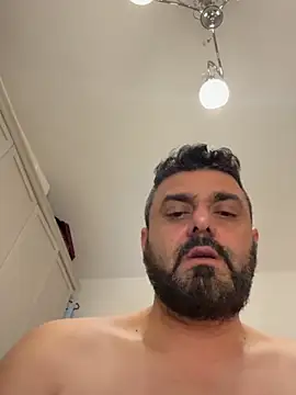 Snapshot of ChiIul11 chatting on 04/02/26, 09:12 ChiIul11 online show from 04/02/26, 09:12