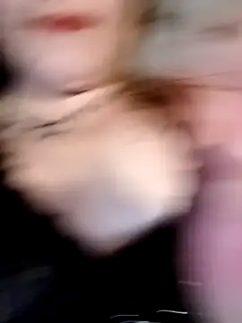 Snapshot of SWEETLUNA077 chatting on 04/13/26, 10:54 SWEETLUNA077 online show from 04/13/26, 10:54