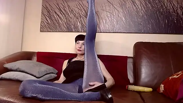 ElizabethLong online show from 03/16/25, 02:33