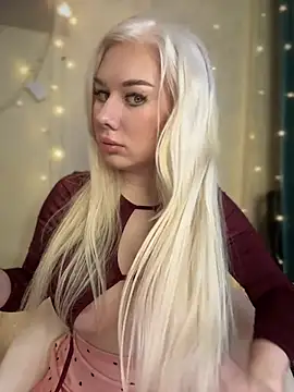 LaraHollywood online show from 01/27/25, 03:26