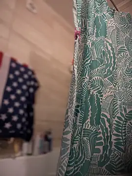 LaraHollywood online show from 09/30/25, 06:07