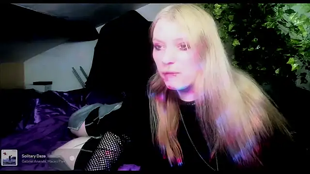 Snapshot of Blacklim00n chatting on 03/04/25, 08:16 Blacklim00n online show from 03/04/25, 08:16