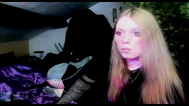 Snapshot of Blacklim00n chatting on 03/05/25, 11:49 Blacklim00n online show from 03/05/25, 11:49