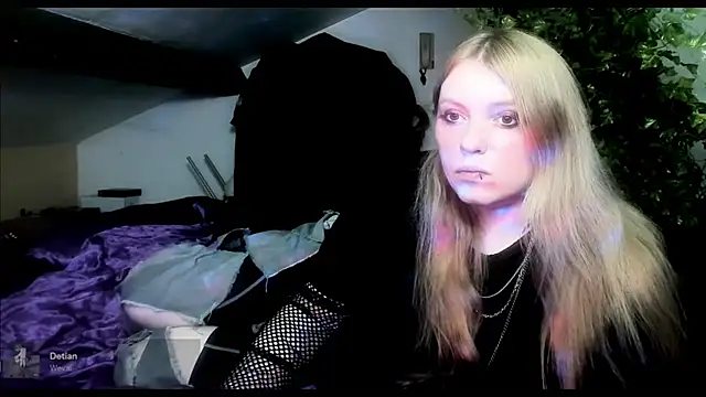 Snapshot of Blacklim00n chatting on 03/21/25, 12:40 Blacklim00n online show from 03/21/25, 12:40