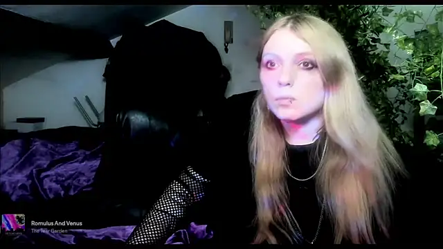 Snapshot of Blacklim00n chatting on 03/21/25, 07:44 Blacklim00n online show from 03/21/25, 07:44