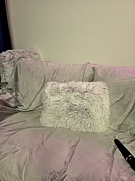 Snapshot of VickyDiamondx chatting on 10/14/25, 06:52 VickyDiamondx online show from 10/14/25, 06:52