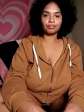 TasteeKitty online show from 11/13/25, 07:07