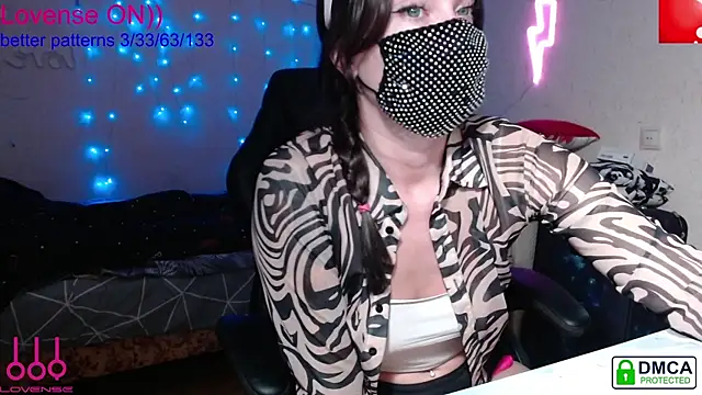 sweet cute cat online show from 03/16/25, 08:10