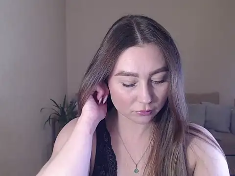 Snapshot of marishaarimova chatting on 05/03/26, 07:47 marishaarimova online show from 05/03/26, 07:47