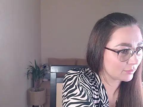 Snapshot of marishaarimova chatting on 05/15/26, 07:37 marishaarimova online show from 05/15/26, 07:37