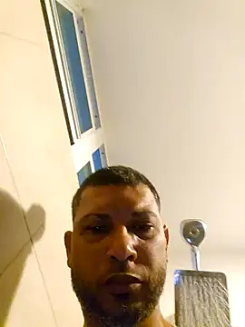 tropikboy online show from 10/10/25, 10:14