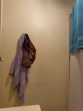 tropikboy online show from 10/16/25, 10:05