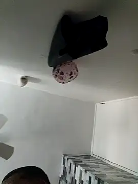 tropikboy online show from 12/21/25, 11:50