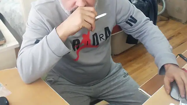 Snapshot of LiONTURK chatting on 10/05/25, 09:18 LiONTURK online show from 10/05/25, 09:18