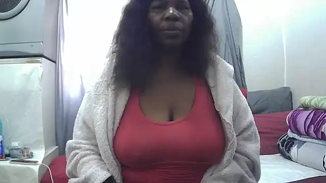 Snapshot of Delicioussexy chatting on 07/08/26, 09:25 Delicioussexy online show from 07/08/26, 09:25