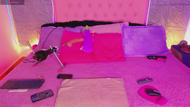 macasweet online show from 09/26/25, 11:42