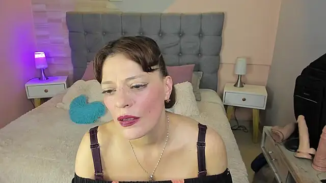  Abril W online show from 10/24/25, 11:45