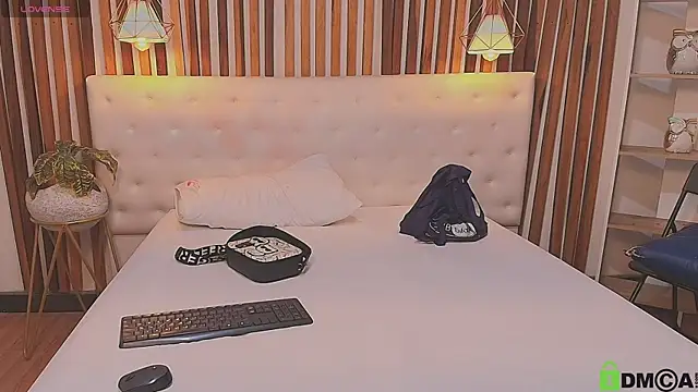 Snapshot of valerie_lya chatting on 04/04/26, 11:51 valerie lya online show from 04/04/26, 11:51