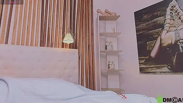 Snapshot of valerie_lya chatting on 04/14/26, 12:33 valerie lya online show from 04/14/26, 12:33