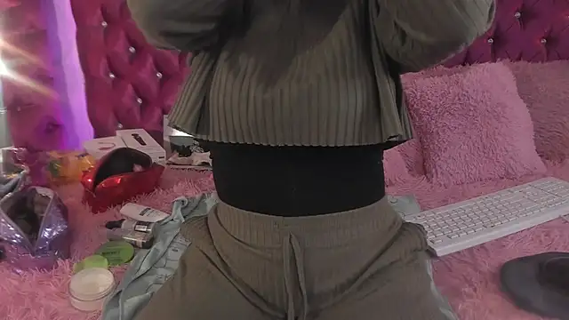 Nara belen online show from 10/18/25, 04:15