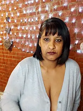 Lilybanx online show from 03/02/25, 06:19