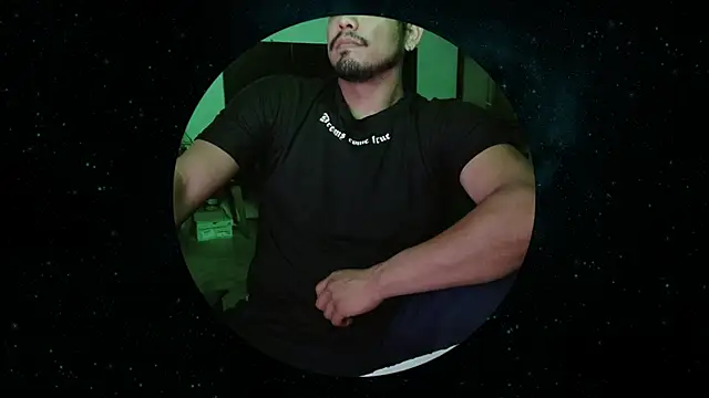 Snapshot of SiulJm chatting on 04/05/26, 02:25 SiulJm online show from 04/05/26, 02:25