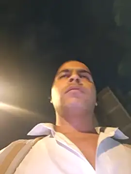 Snapshot of Vickyrajput009 chatting on 04/15/26, 03:52 Vickyrajput009 online show from 04/15/26, 03:52