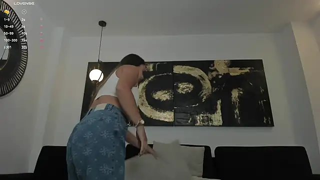 Snapshot of EllaClark chatting on 03/11/25, 07:03 EllaClark online show from 03/11/25, 07:03