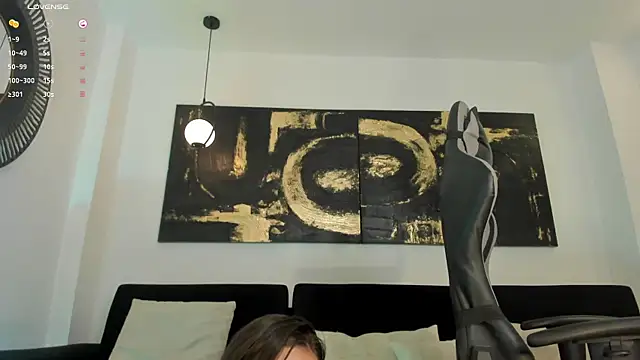 Snapshot of EllaClark chatting on 03/15/25, 10:00 EllaClark online show from 03/15/25, 10:00