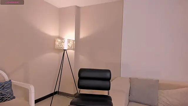 Snapshot of EllaClark chatting on 09/24/25, 06:55 EllaClark online show from 09/24/25, 06:55