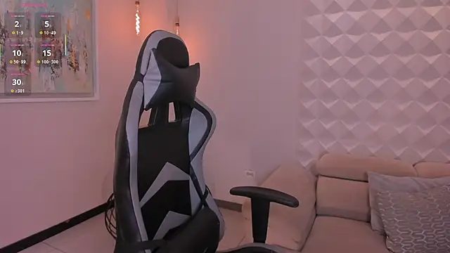 Snapshot of EllaClark chatting on 09/27/25, 06:02 EllaClark online show from 09/27/25, 06:02