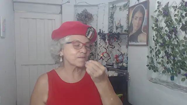 FunnyGrandma online show from 10/25/25, 02:08