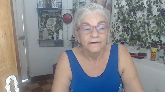 Snapshot of FunnyGrandma chatting on 04/30/26, 07:09 FunnyGrandma online show from 04/30/26, 07:09